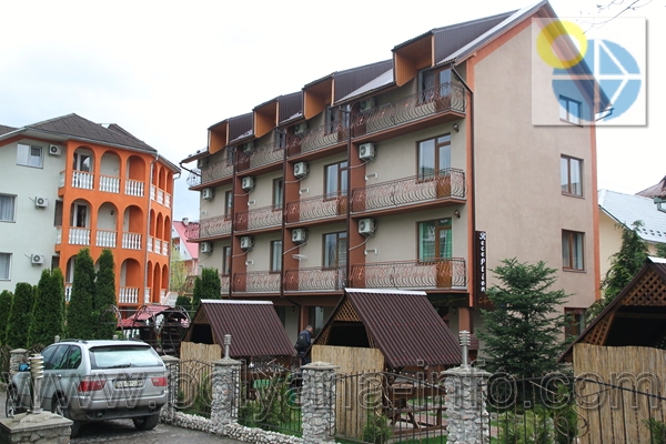 Готель Славутич-Закарпаття