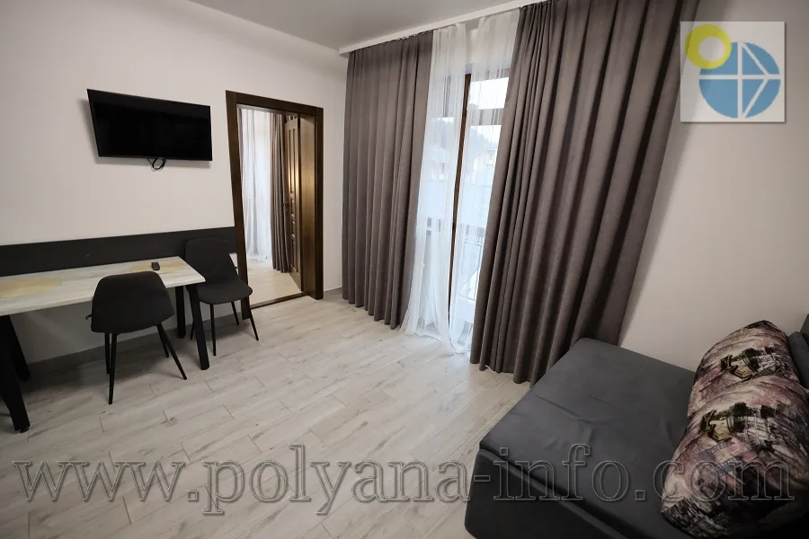 Сонячне Закарпаття(Поляна).Готель Вікторія