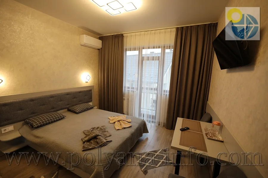 Сонячне Закарпаття(Поляна).Готель Вікторія