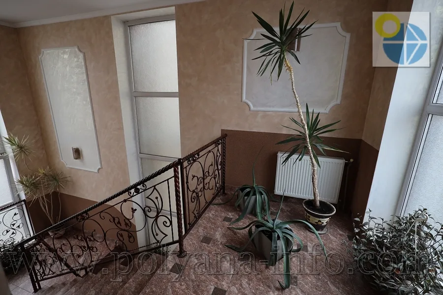 Сонячне Закарпаття(Поляна).Готель Вікторія