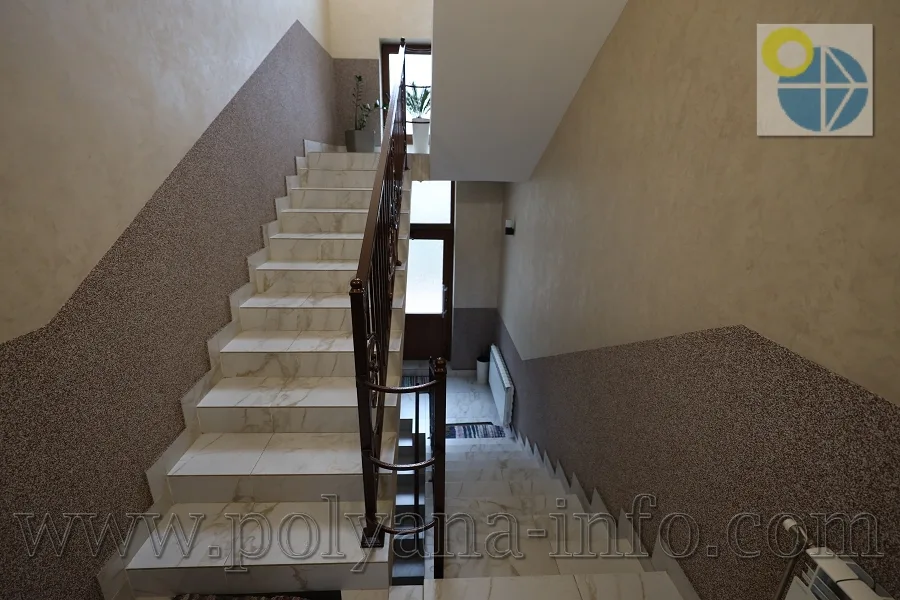 Сонячне Закарпаття(Поляна).Готель Вікторія