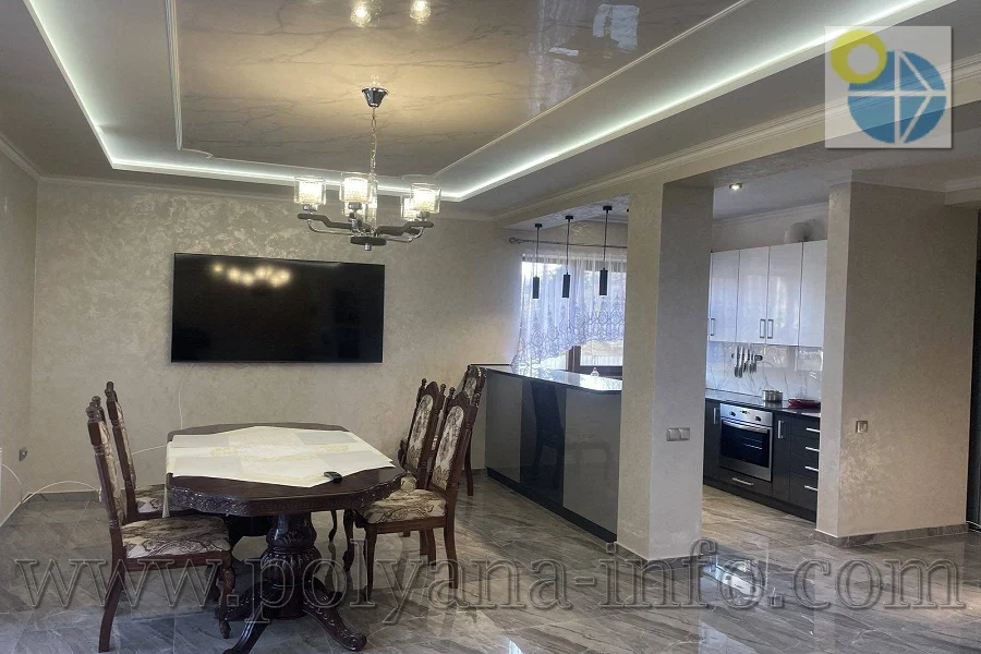 Солочин.Садиба У Світлани