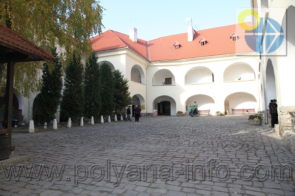 Мукачівський замок фото