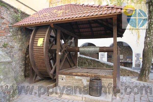 Мукачівський замок фото