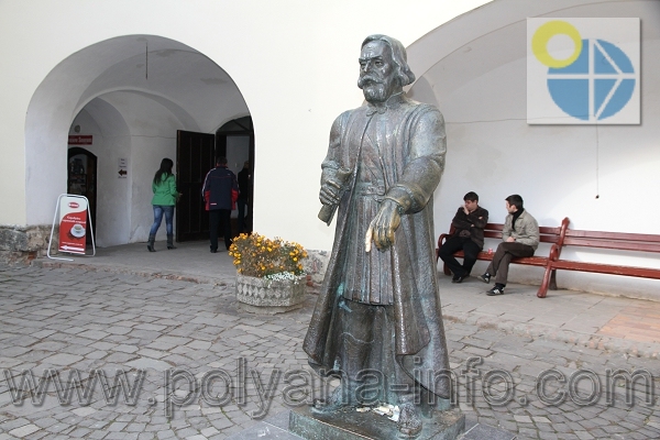 Мукачівський замок фото