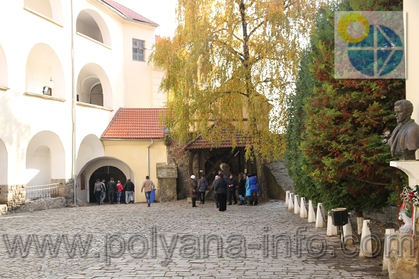 Мукачівський замок фото