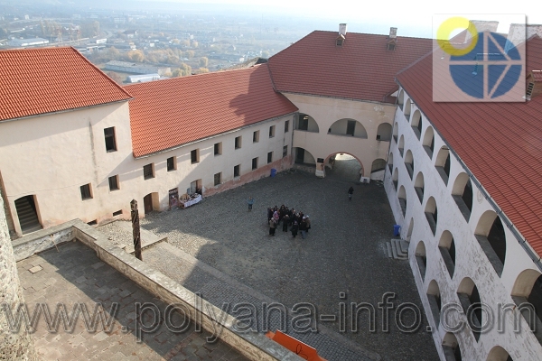 Мукачівський замок фото