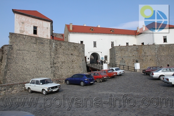 Мукачівський замок фото
