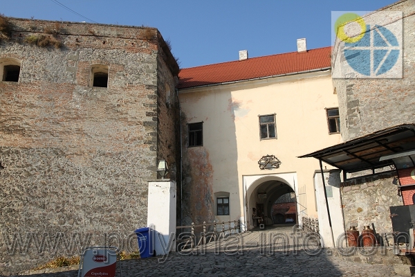 Мукачівський замок фото