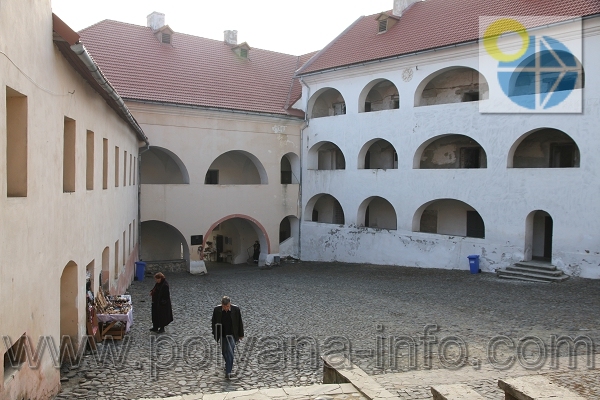 Мукачівський замок фото